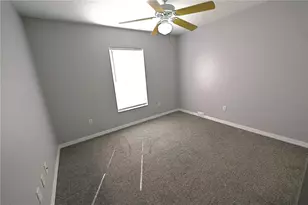 8221 Larrimore Ave, North Port, FL 34291 - Photo 14