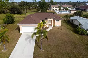 241 Annapolis Ln, Rotonda West, FL 33947 - Photo 2