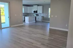 307 Mendoza St, Punta Gorda, FL 33983 - Photo 6