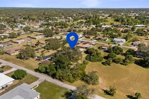 235 Thistle Ct, Lehigh Acres, FL 33936 - Photo 32