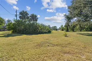 235 Thistle Ct, Lehigh Acres, FL 33936 - Photo 28