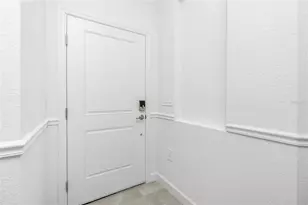 8662 St Kitts Cir, Englewood, FL 34224 - Photo 2