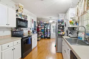 27930 Leatherwood Cir, Punta Gorda, FL 33950 - Photo 8