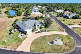 2 Broadmoor Rd, Rotonda West, FL 33947 - Photo 2