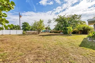 119 Sunnyside St NW, Port Charlotte, FL 33952 - Photo 12