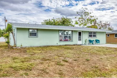 119 Sunnyside Street NW, Port Charlotte, FL 33952 - Photo 4