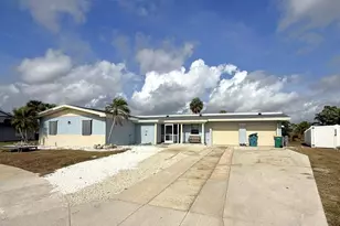 22508 Bolanos Ct, Port Charlotte, FL 33952 - Photo 2