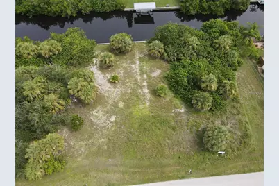 18694 Arapahoe Circle, Port Charlotte, FL 33948 - Photo 6