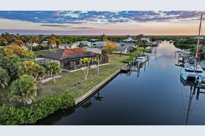 18602 Ashcroft Circle, Port Charlotte, FL 33948 - Photo 6