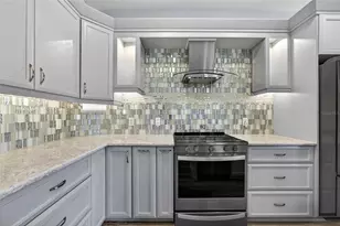 2911 Riverside Dr, Punta Gorda, FL 33950 - Photo 12