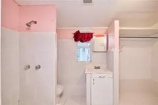 214 W Elm St, Tampa, FL 33604 - Photo 18