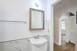 214 W Elm St, Tampa, FL 33604 - Photo 12