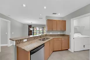 7150 Golden Eagle Ct, Fort Myers, FL 33912 - Photo 10