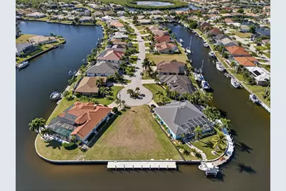 402 Valletta Court, Punta Gorda, FL 33950 - Photo 1