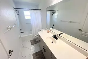 255 Medalist Rd, Rotonda West, FL 33947 - Photo 14