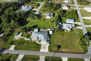 2297 Harbour Dr, Punta Gorda, FL 33983 - Photo 2