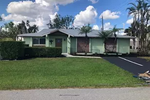 795 Crestview Cir NW, Port Charlotte, FL 33948 - Photo 1