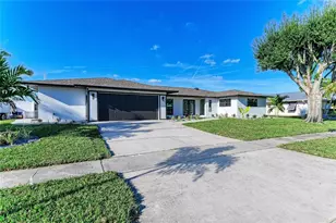 258 Tait Terrace SE, Port Charlotte, FL 33952 - Photo 6