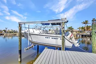 122 Colonial St SE, Port Charlotte, FL 33952 - Photo 4