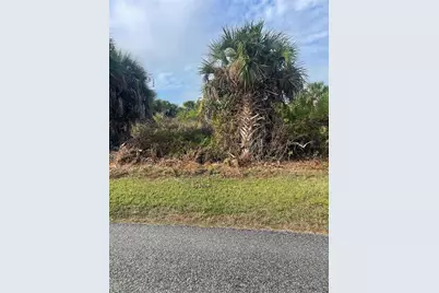 10477 New Brittain Street, Port Charlotte, FL 33981 - Photo 4