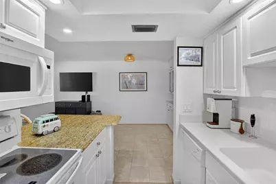 650 Pinellas Point Drive S #236, Saint Petersburg, FL 33705 - Photo 10