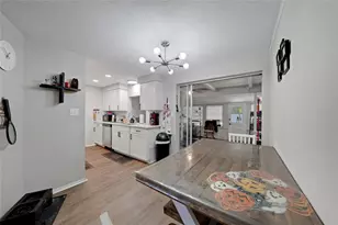 819 Haleybury St NW, Port Charlotte, FL 33948 - Photo 8