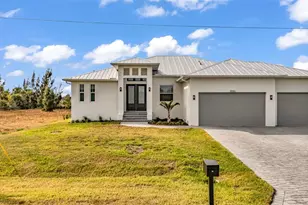 8086 Clyde Cir, Port Charlotte, FL 33981 - Photo 2