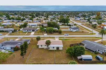 22182 Laramore Avenue, Port Charlotte, FL 33952 - Photo 32