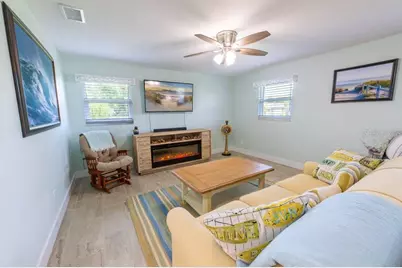 405 W Charlotte Avenue, Punta Gorda, FL 33950 - Photo 2