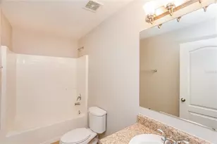 13307 Waterford Castle Dr, Dade City, FL 33525 - Photo 10