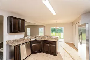 13307 Waterford Castle Dr, Dade City, FL 33525 - Photo 6