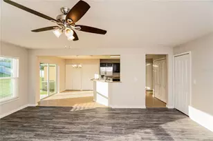 13307 Waterford Castle Dr, Dade City, FL 33525 - Photo 2