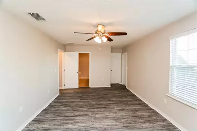 13307 Waterford Castle Drive, Dade City, FL 33525 - Photo 8