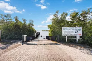 4909 Lemon Bay Dr, Venice, FL 34293 - Photo 4