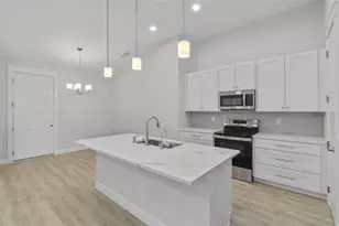 2098 Manheim Ave, North Port, FL 34286 - Photo 4