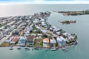 904 Inlet Cir, Venice, FL 34285 - Photo 1