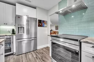 904 Inlet Cir, Venice, FL 34285 - Photo 20