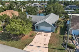 10474 Riverside Rd, Port Charlotte, FL 33981 - Photo 2