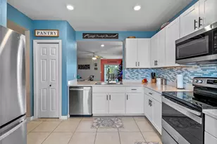 5301 Shell Mound Cir, Punta Gorda, FL 33982 - Photo 10