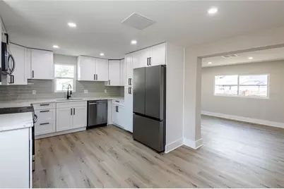 2516 W Kirby Street, Tampa, FL 33614 - Photo 8