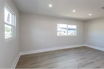 2516 W Kirby Street, Tampa, FL 33614 - Photo 6