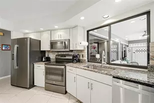 100 Colony Point Dr, Punta Gorda, FL 33950 - Photo 16