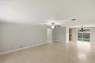 1107 Seneca Rd, Venice, FL 34293 - Photo 2