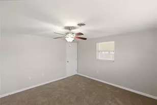 1107 Seneca Rd, Venice, FL 34293 - Photo 12