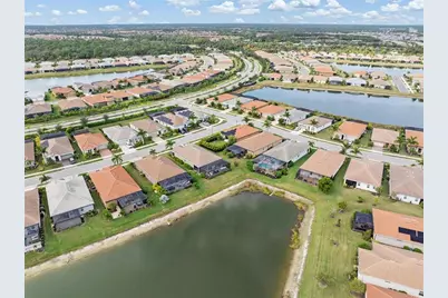 11819 Sistine Lane, Venice, FL 34293 - Photo 4