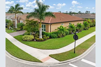 11819 Sistine Lane, Venice, FL 34293 - Photo 2