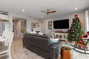 11819 Sistine Ln, Venice, FL 34293 - Photo 14