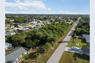 18707 Ashcroft Circle, Port Charlotte, FL 33948 - Photo 20