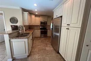 12660 Lakeside Dr, Lake Suzy, FL 34269 - Photo 6