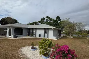 947 Shasta Rd, Venice, FL 34293 - Photo 2